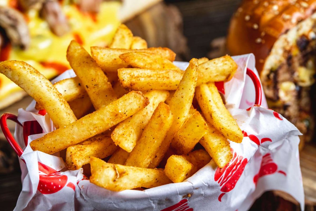 ¿De Francia o de Bélgica? Descubre el origen de las patatas fritas, un plato que se asocia a la comida americana